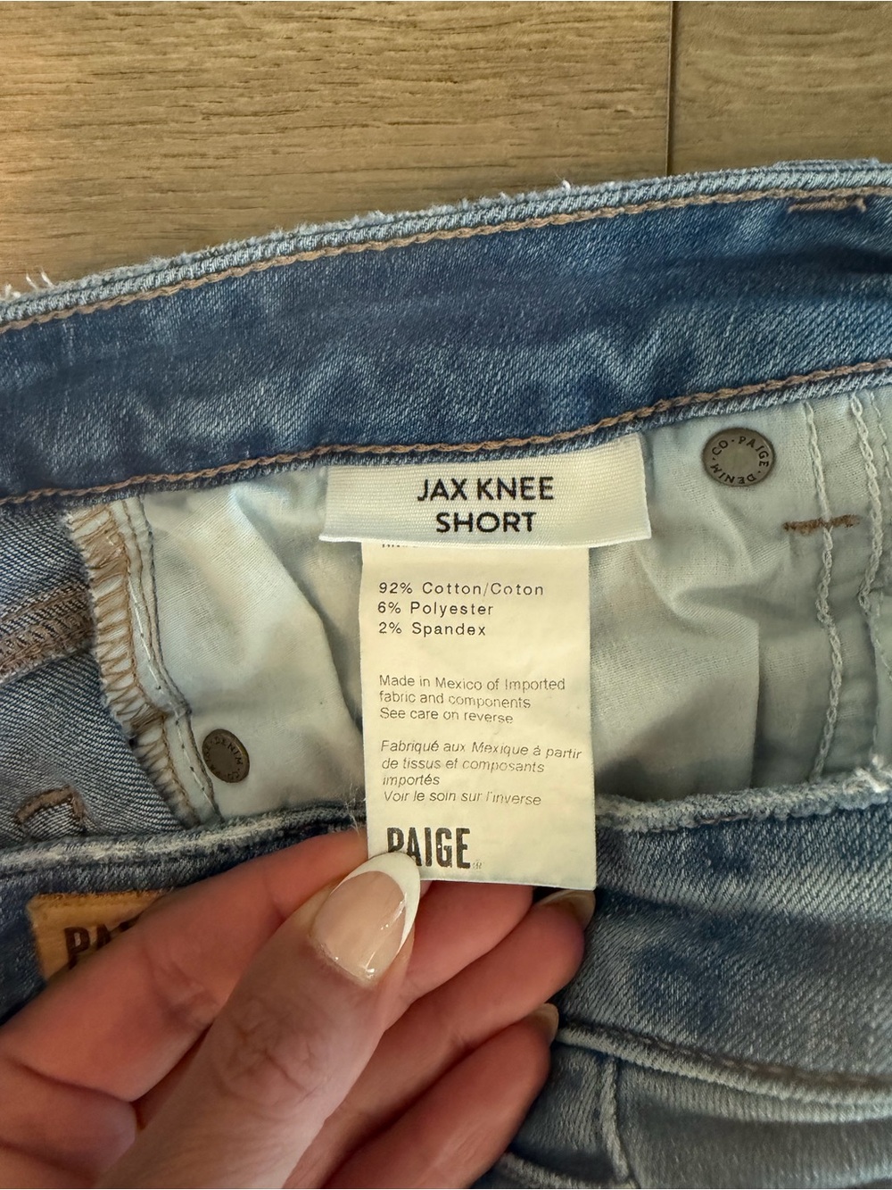 PAIGE Distressed Denim Jean Jax Knee Shorts Size 27 - Picture 6 of 6
